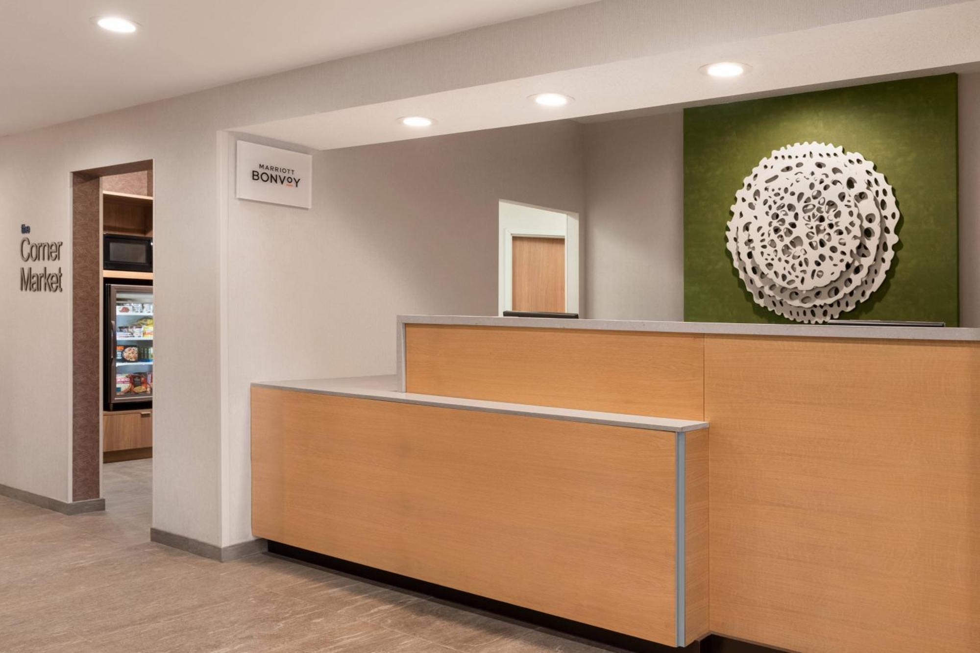 Fairfield Inn Erie Millcreek Mall Bagian luar foto